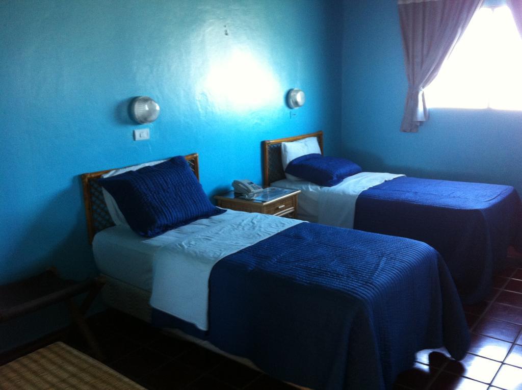 Hotel Caribe Barahona Buitenkant foto