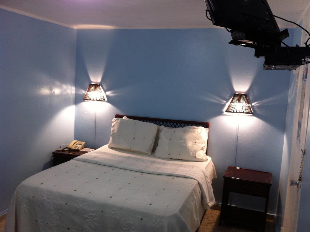 Hotel Caribe Barahona Buitenkant foto