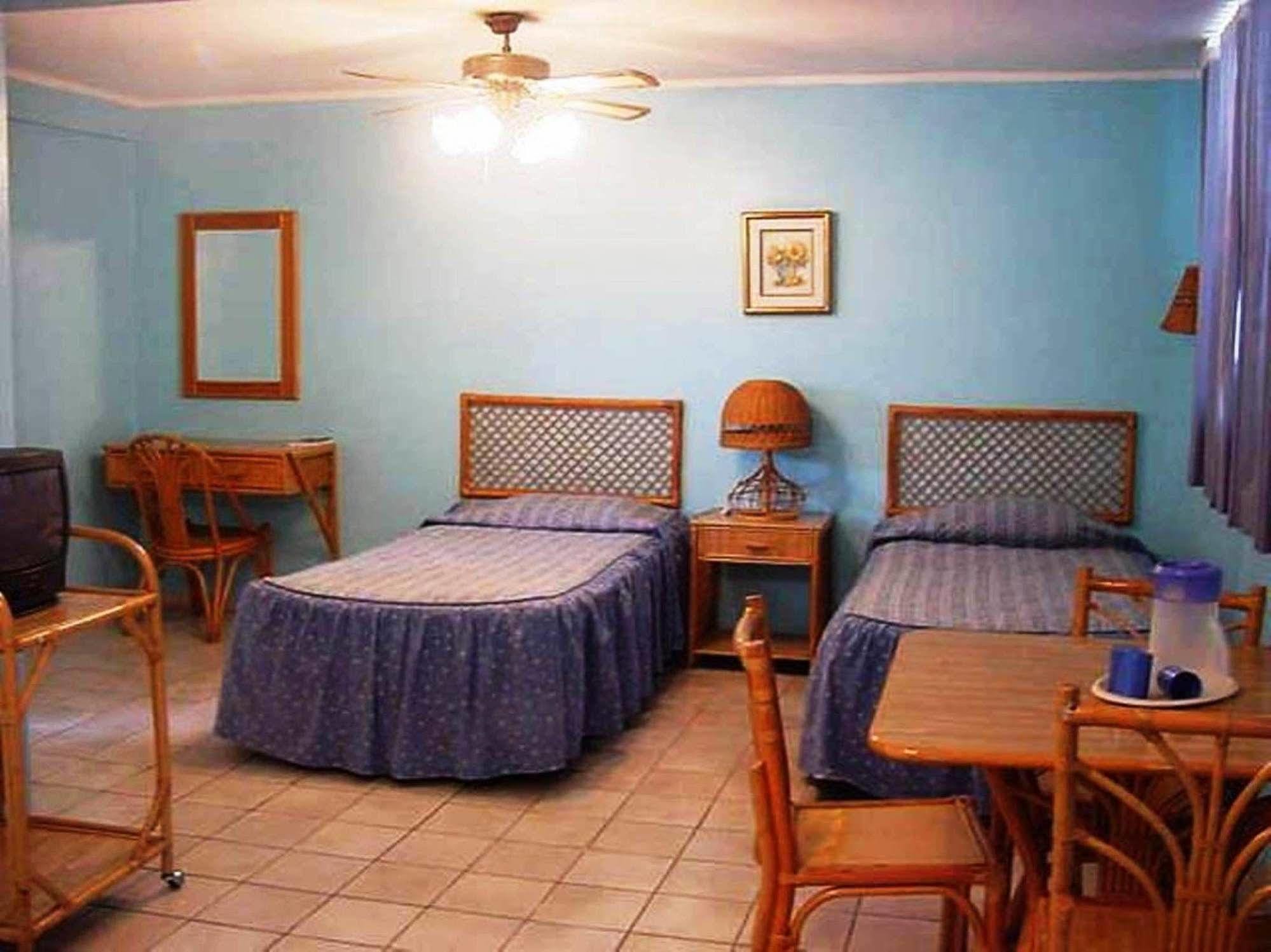 Hotel Caribe Barahona Buitenkant foto